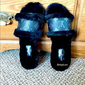 Louis Vuitton women sleepers